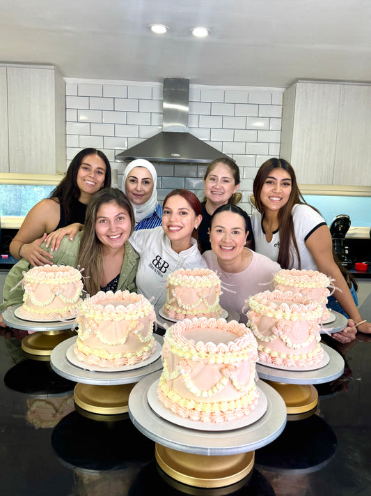 Curso de Tortas Decoradas - ButterCreme Siuzo con/sin Chocolate