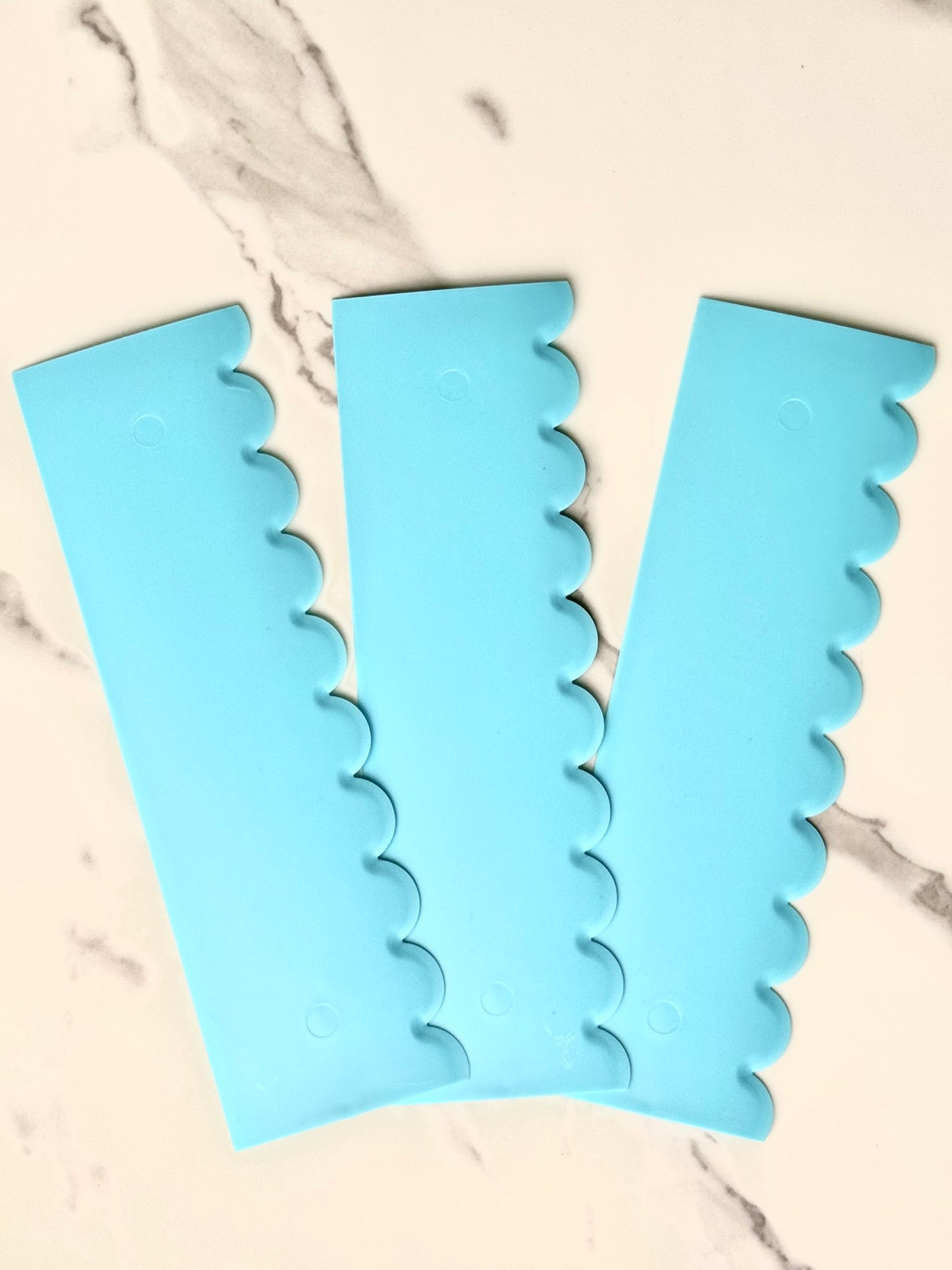 Scraper de Doble Función – Liso & Decorativo (Borde Ondulado)